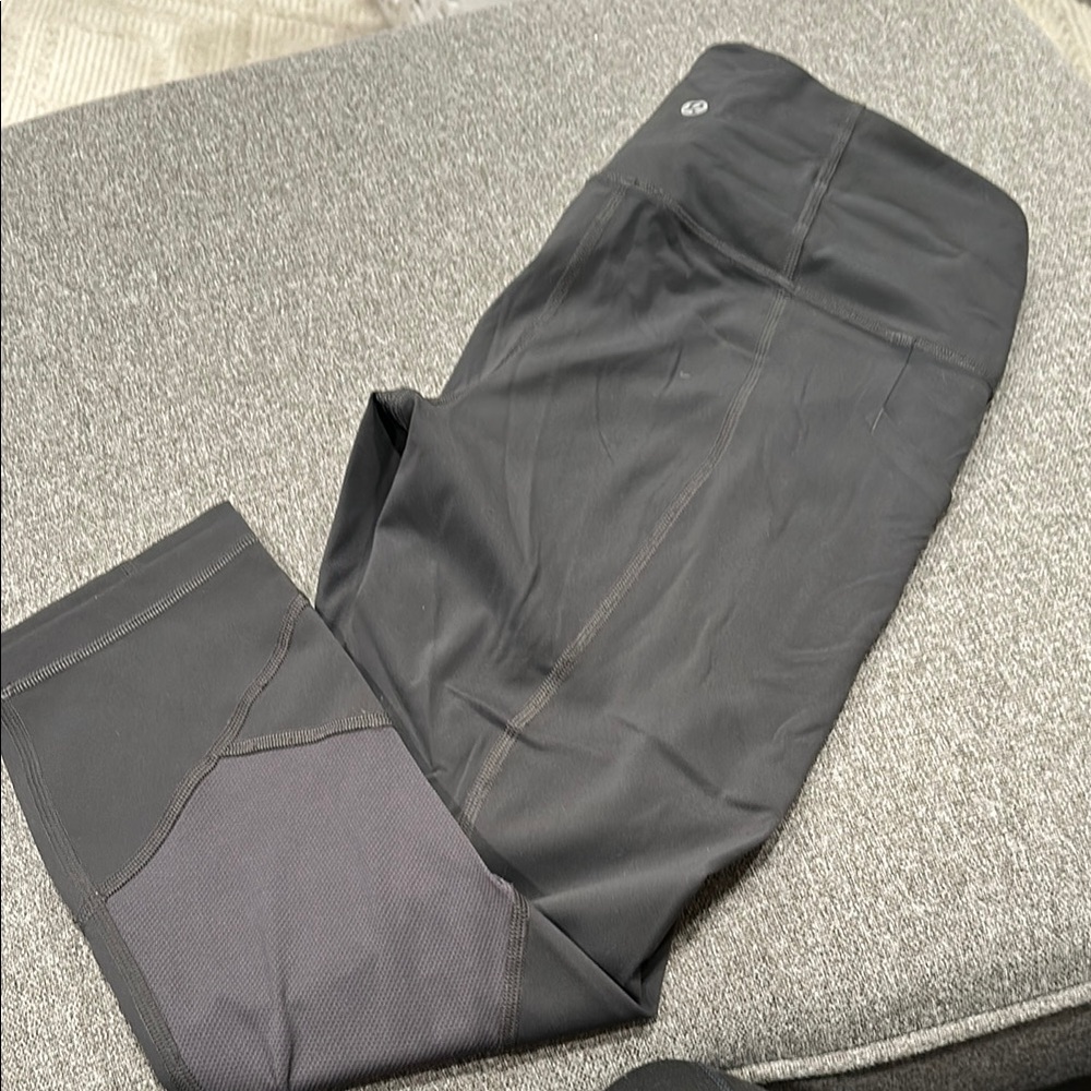 Lululemon Grey Leggings with pockets